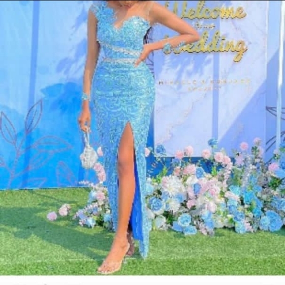 Clothing dress and more - Picture 2 of 16